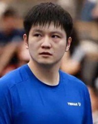 MK体育官方入口-樊振东马不停蹄训练，球迷晒王楚钦世界冠军数据，马龙去北大读博|北京大学|国乒|国乒男队|三冠王|北京体育大学_新浪体育_新浪新闻
